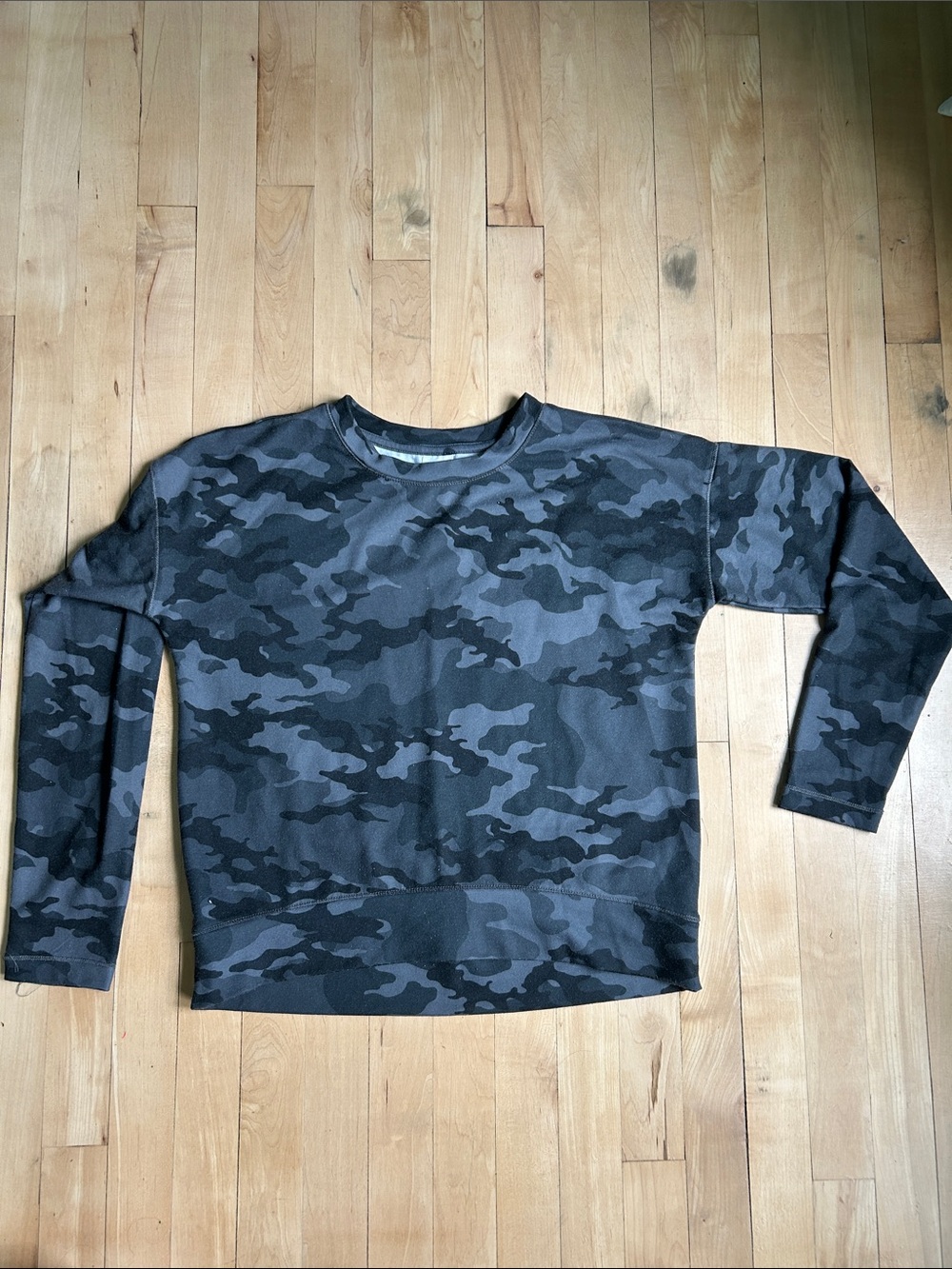 Avia Black & Gray Camouflage Pullover Sweatshirt